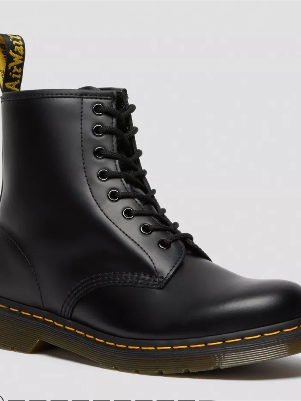 Dr. Martens 1460 classic boot with brand new laces, size US 8 L, EU 39